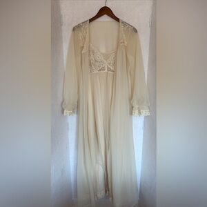 Shadowline Nightgown Robe Set Womens Small Ivory Nylon Lace Long Sheer Peignoir